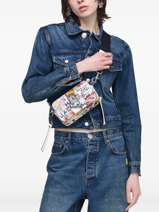 Multi bag worn by a person, showing the bag fit