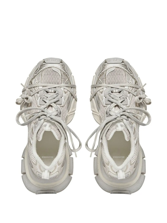 Gray sneaker,front view