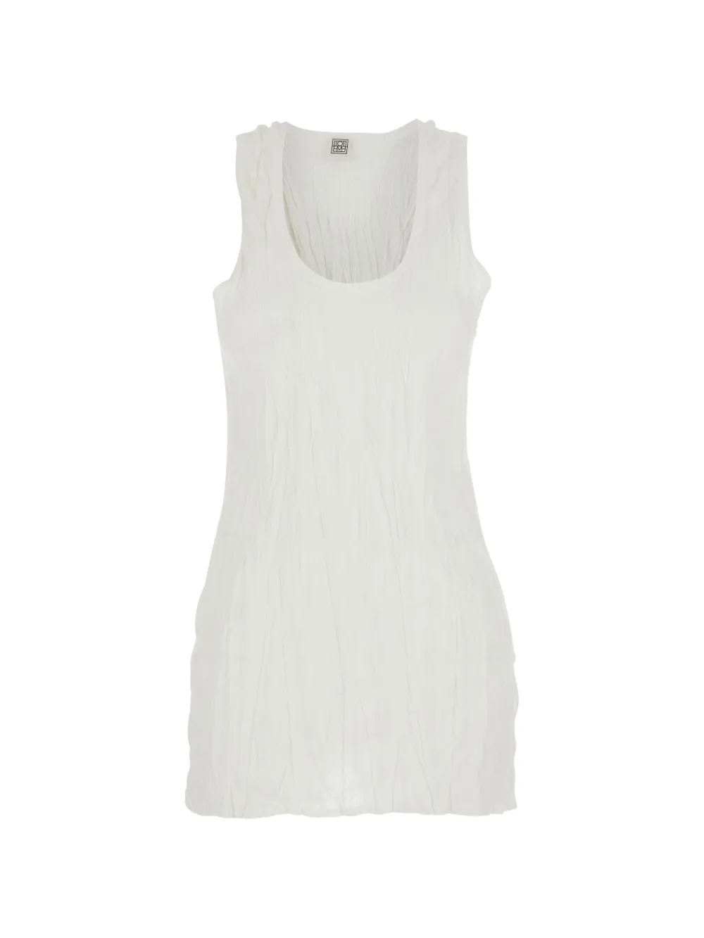 White top, front view