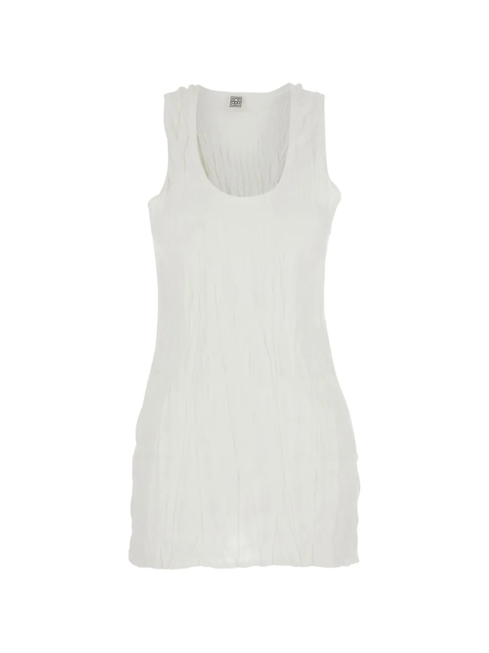 White top, front view