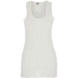 White top, front view
