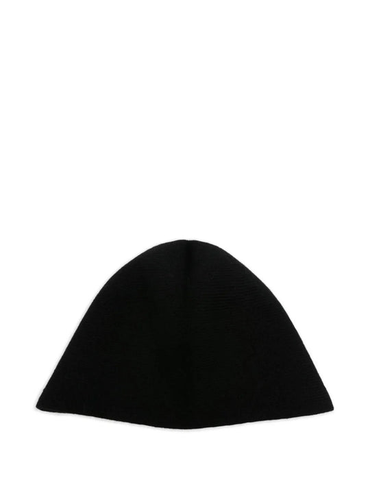 Black hats, front view