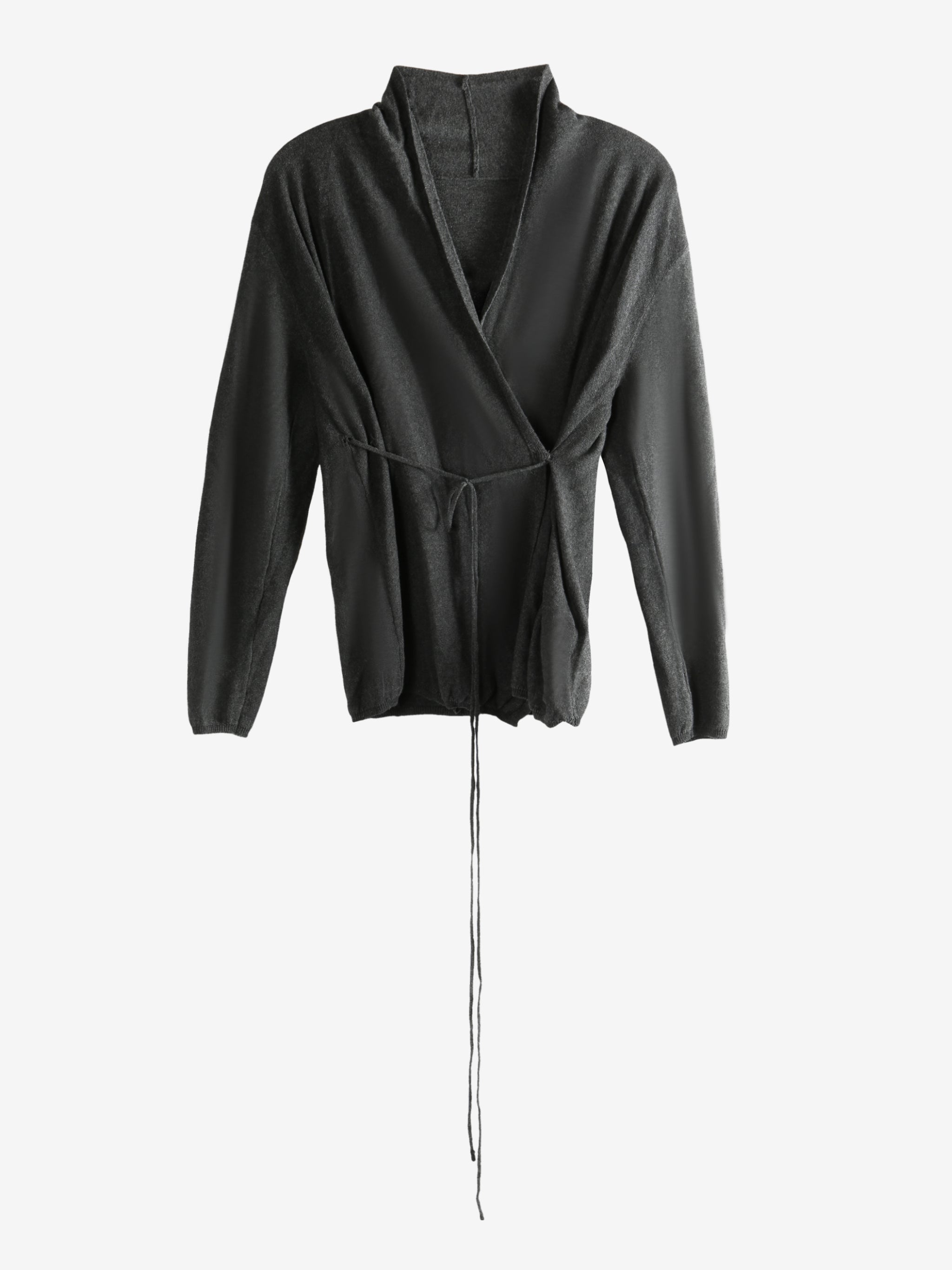 Grey top, front view