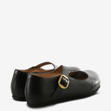 Black shoe,back view