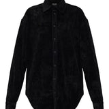 Black shirt, front view