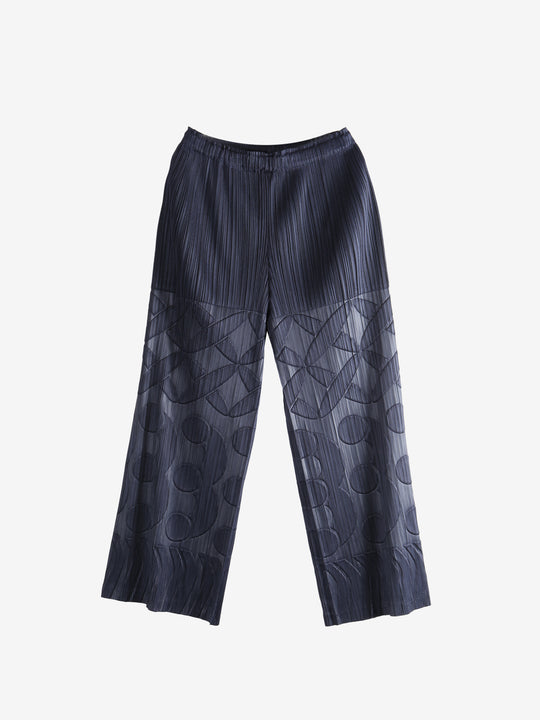 Navy pleated pants,front view