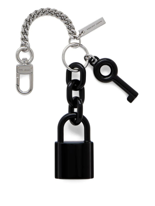 Black accessories, front view