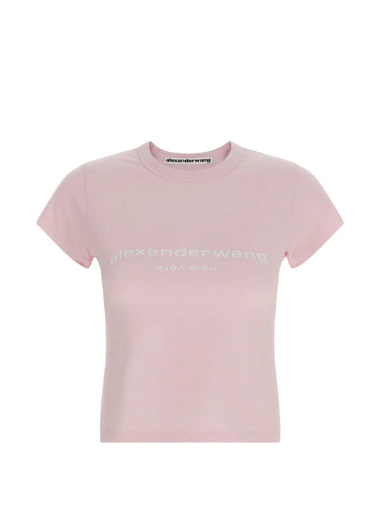 Pink t-shirt, front view
