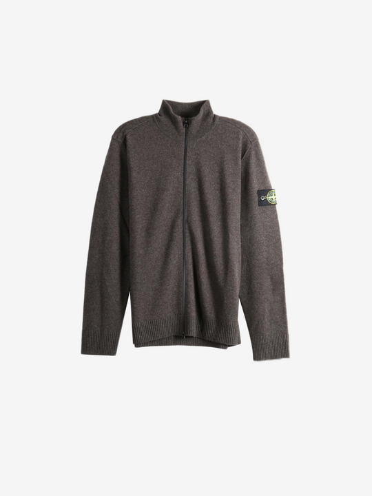 Grey knitwear, front view