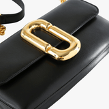 Black accessories, front view