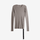 Grey t-shirt, front view