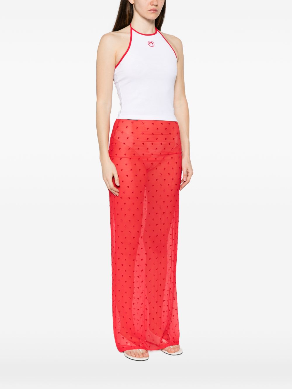 White top, full body iew