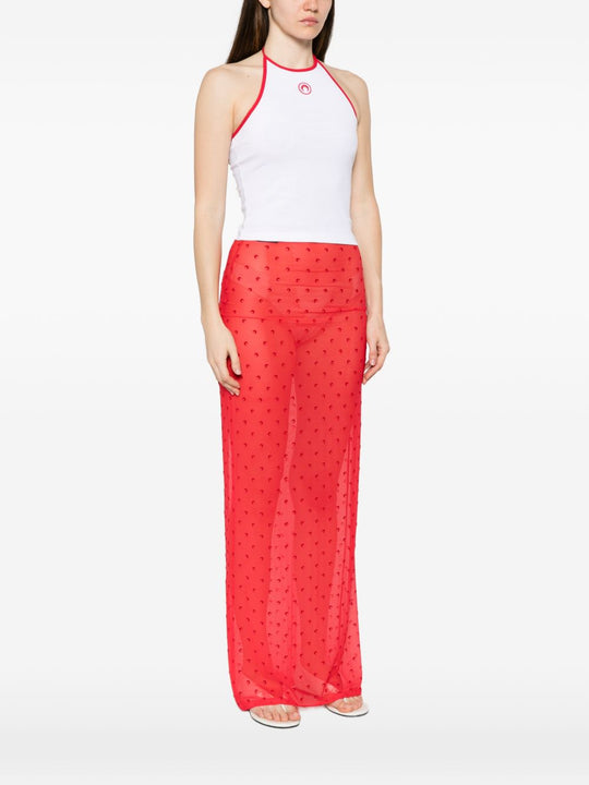 White top, full body iew