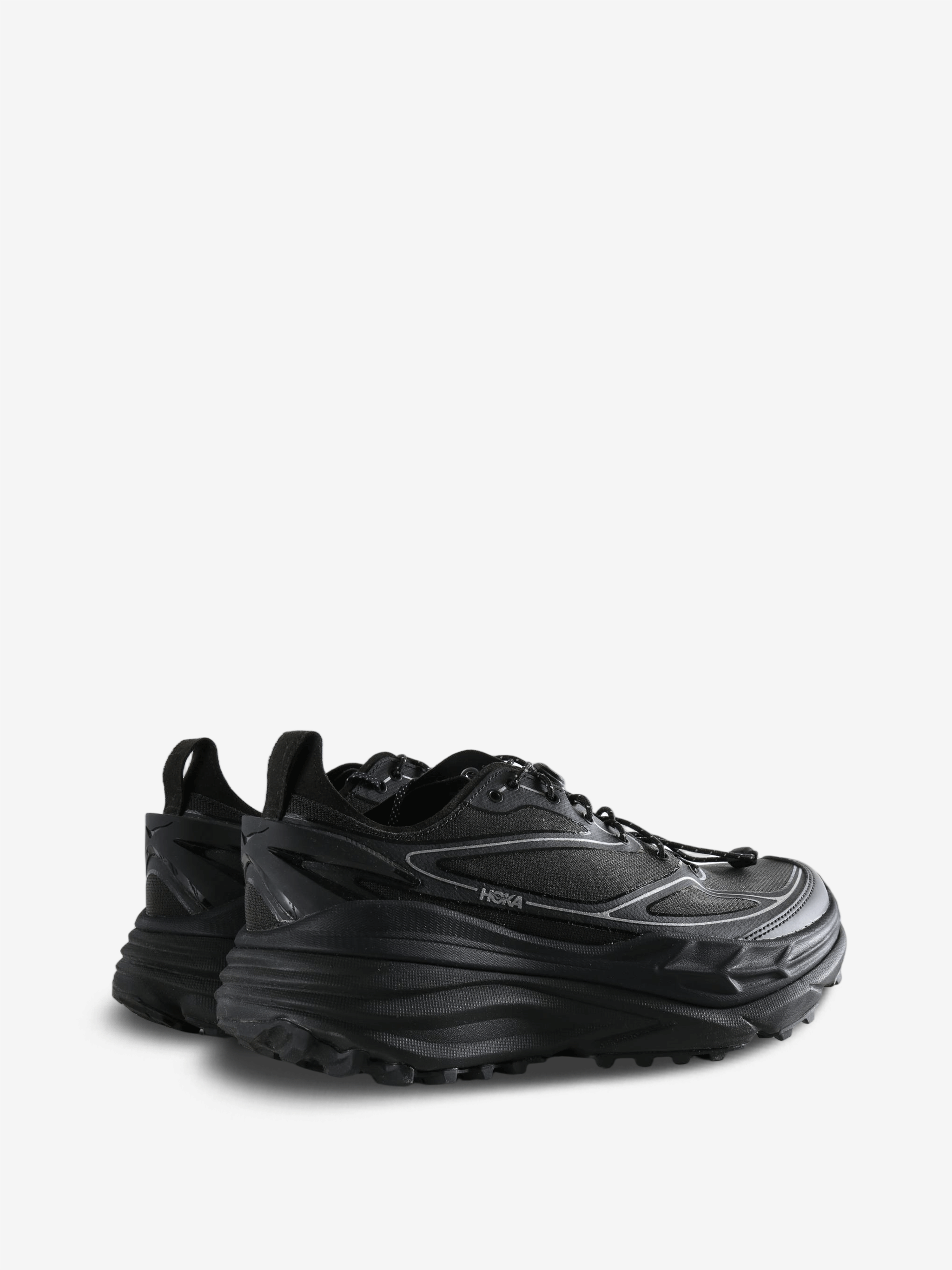 Black shoes, front view