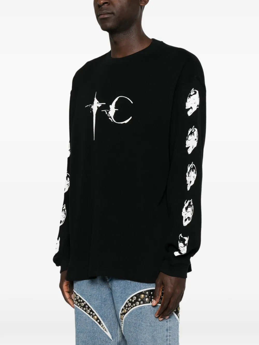 Black t-shirt, full body view