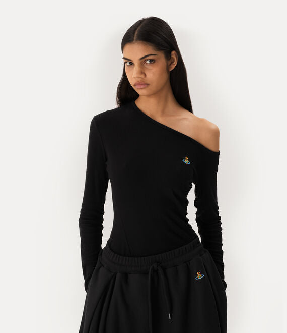 Black t-shirt worn by a person, showing the t-shirt fit
