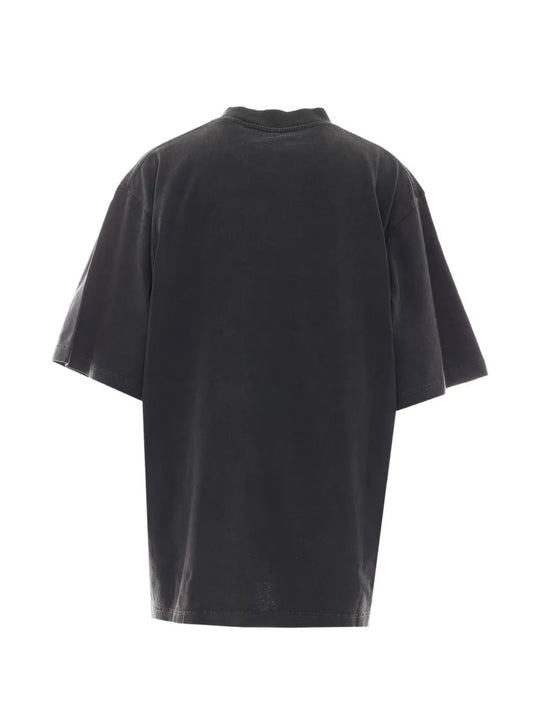 Black t-shirt, back view