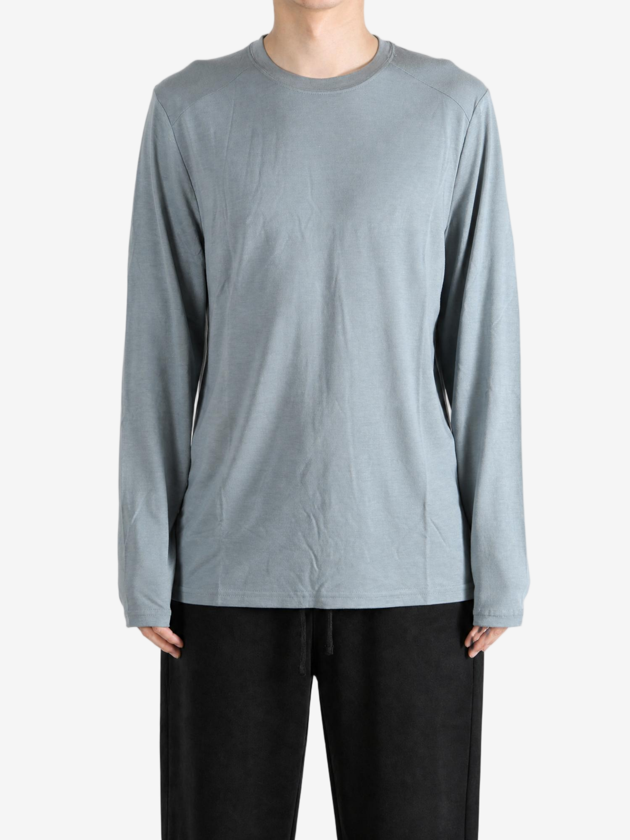 Grey top, full body view