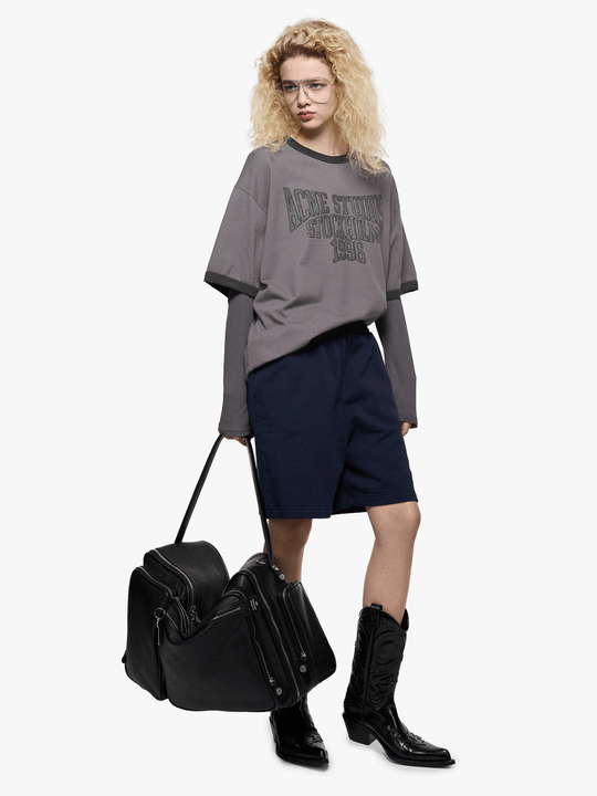 Grey t-shirt, full body view