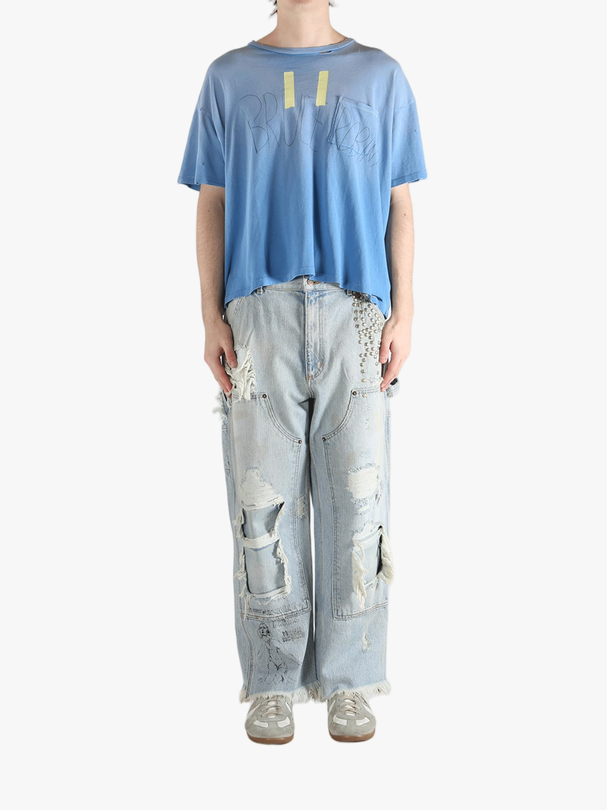 Blue t-shirt , full body view