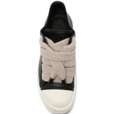 Black shoes, front view