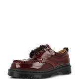 Red shoes, front view