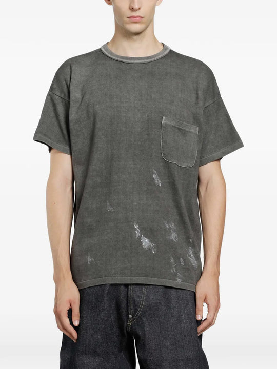 Grey t-shirt, full body view