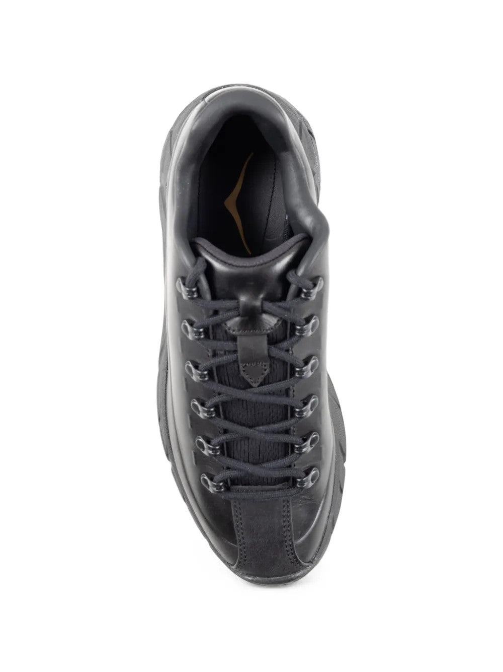 Black shoes, front view