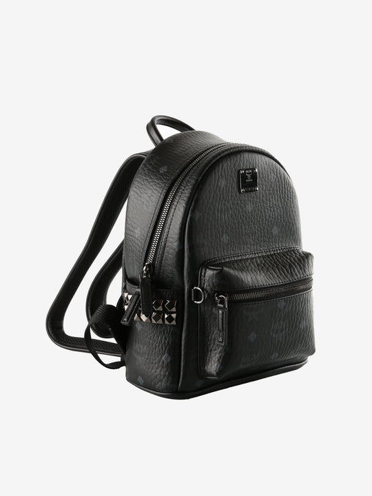 Black backpack,side view