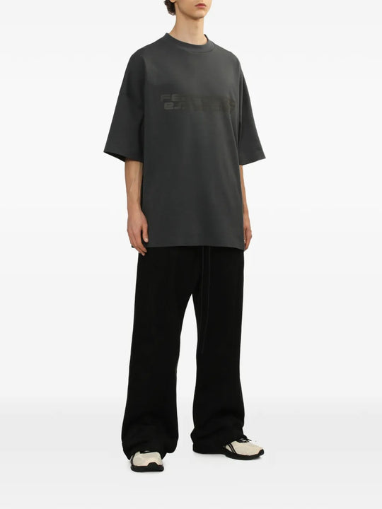 Grey t-shirt, full body view