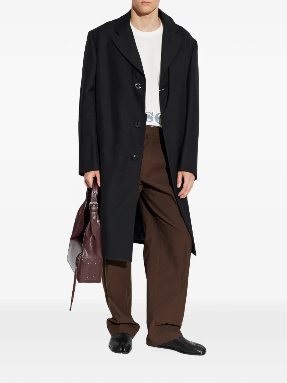 Black shoes, full body view