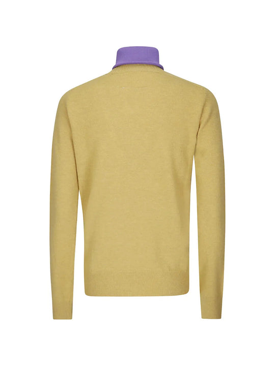 Yellow knitwear, full body view