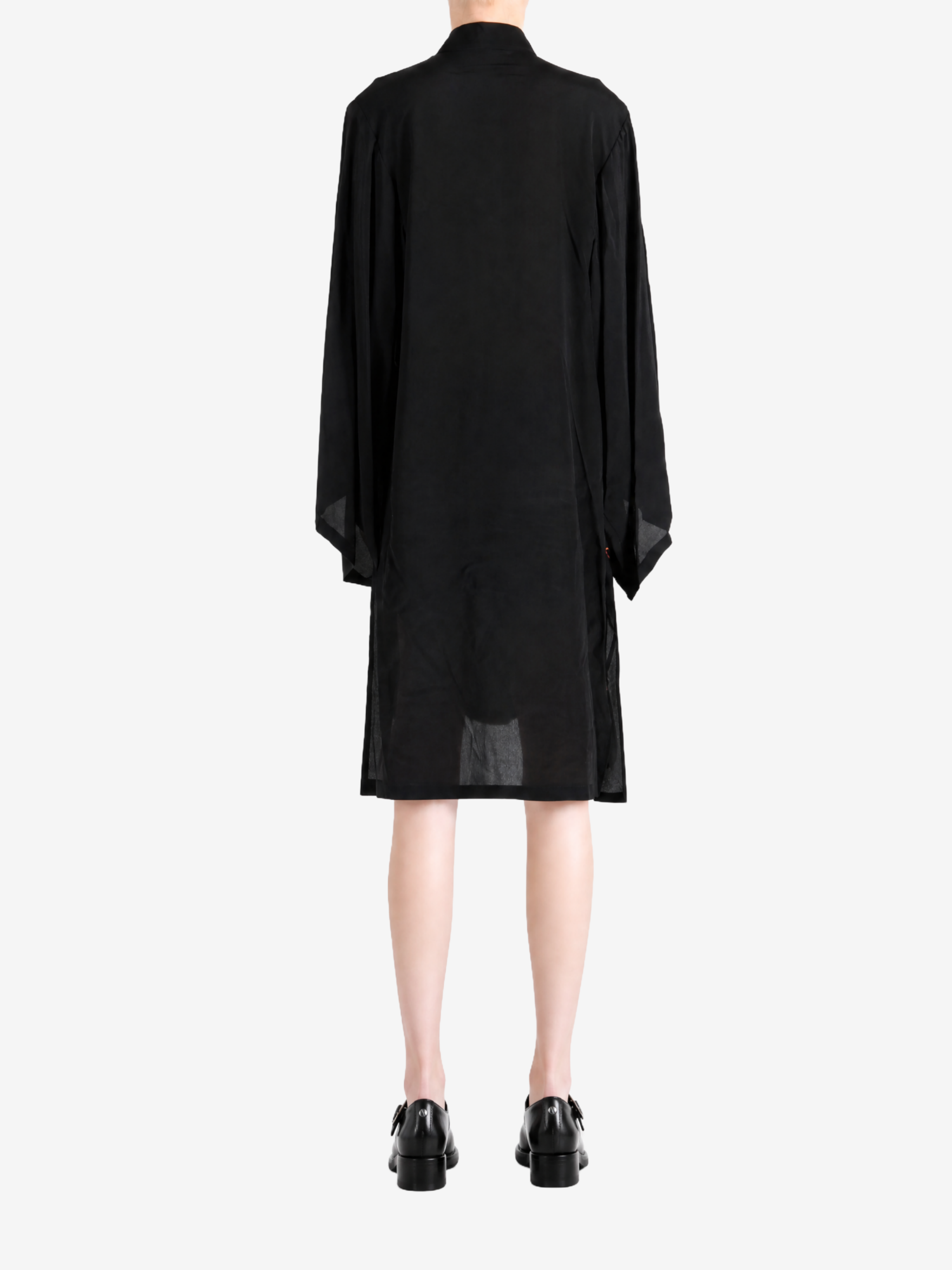 Black shirt, front view