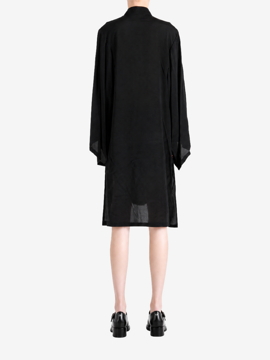 Black shirt, front view