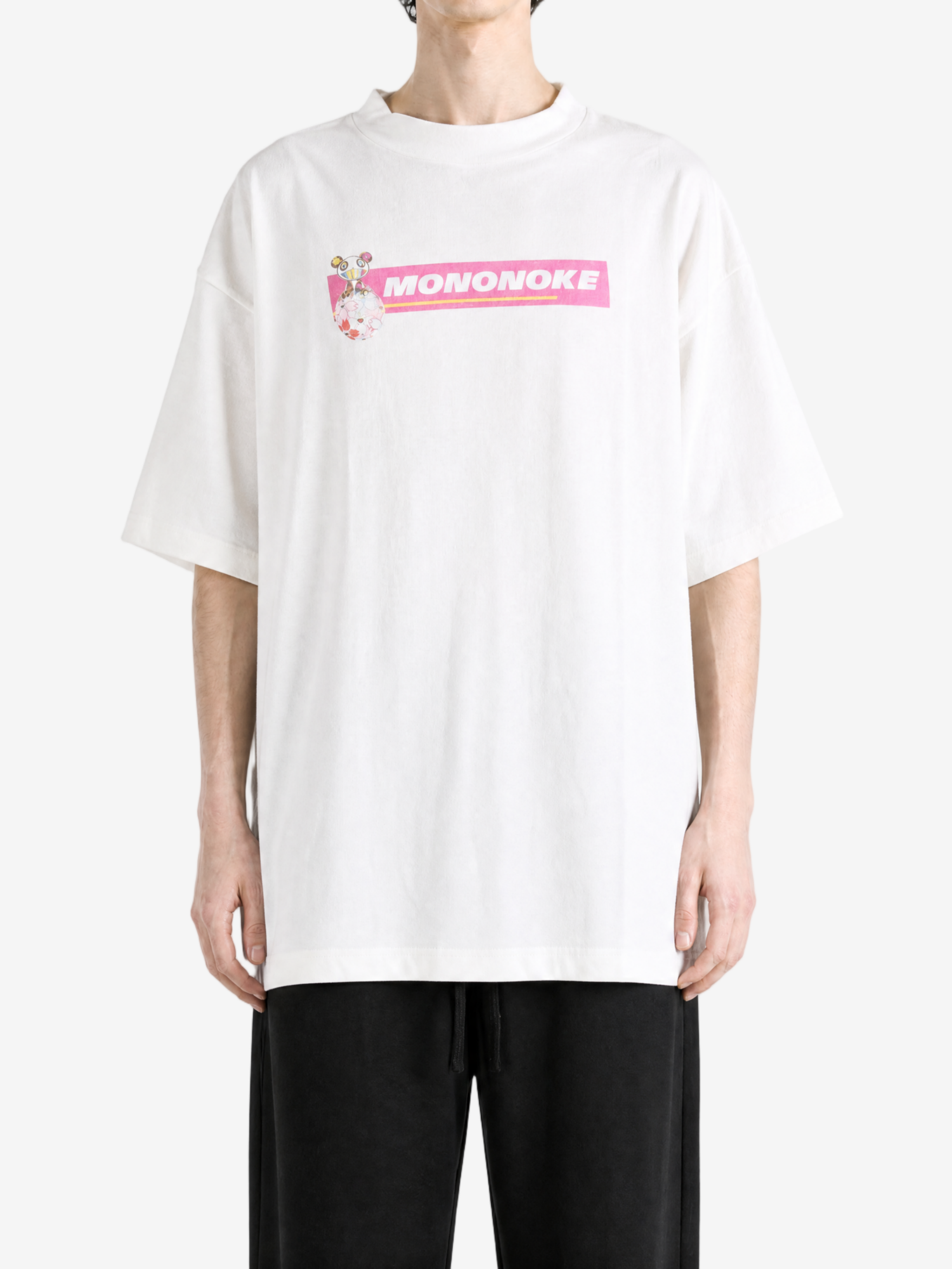 White t-shirt, full body view