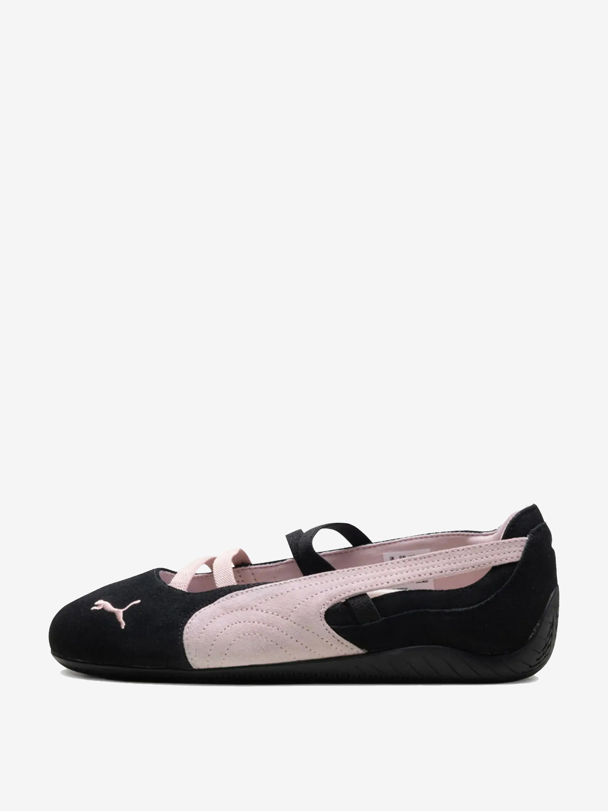 Black and white shoe,front view
