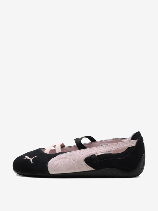 Black and white shoe,front view