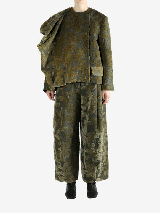 Grey jacket, full body view