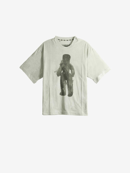 Grey t-shirt, front view
