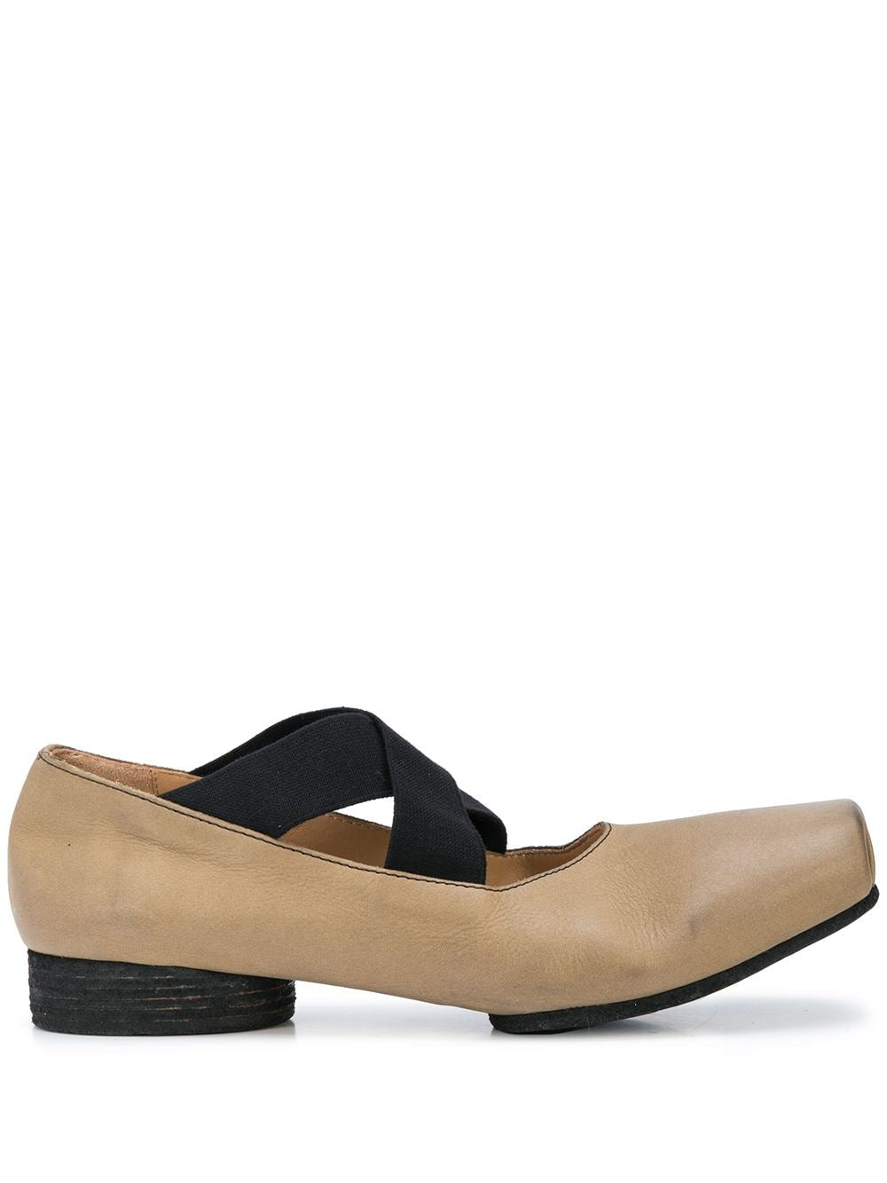 Brown shoes, front view