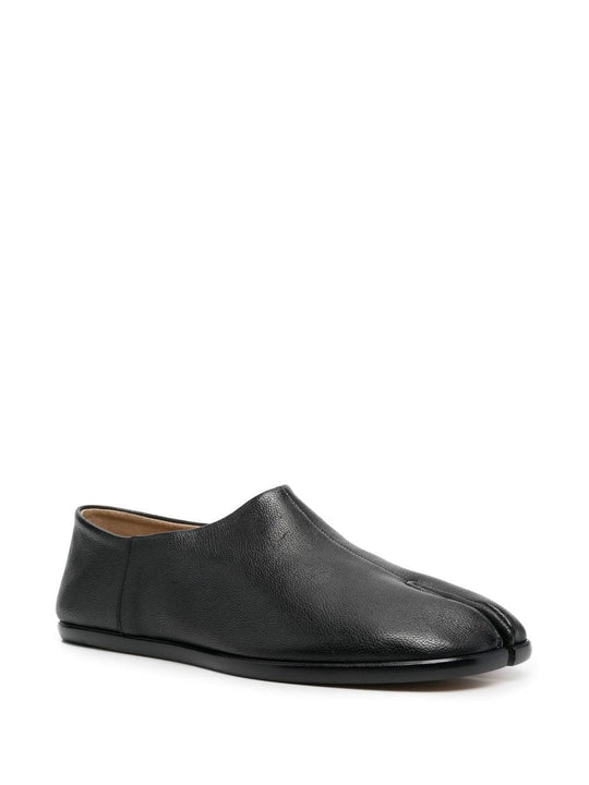 black flats, side view 