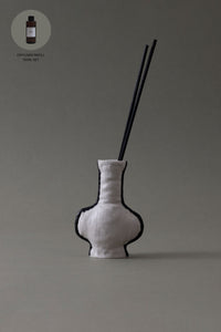 RBOW Jung So Hye Long Neck Ceramic Diffuser